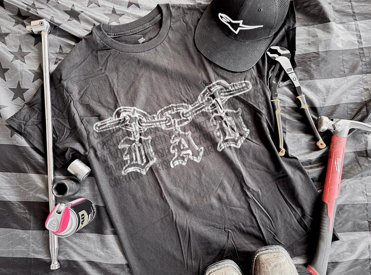DAD Chain Shirt | Trendy Father's Day Graphic Tee