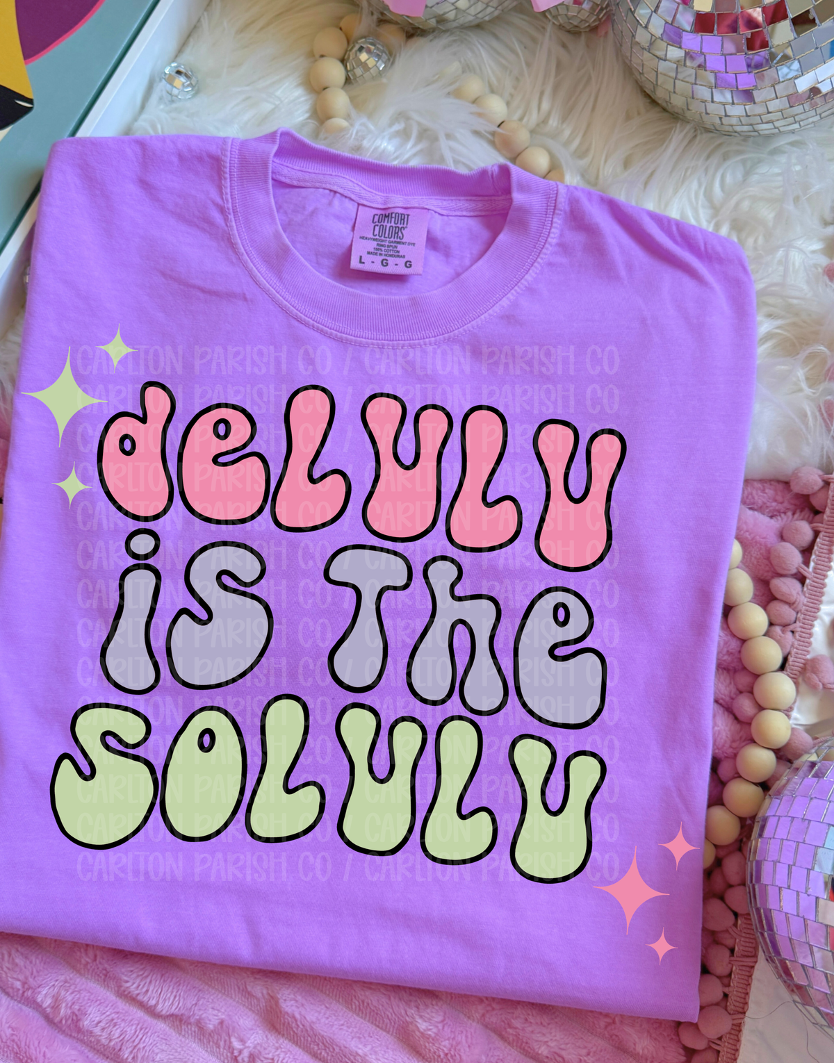 Delulu Is the Solulu Funny Graphic Tee